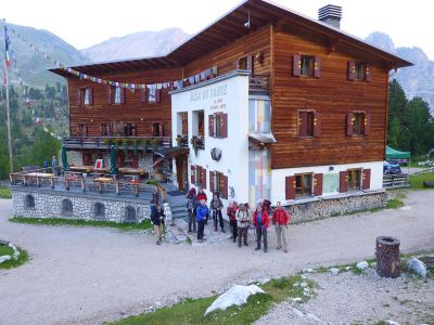 001-Abmarsch an der Fanes-Huette